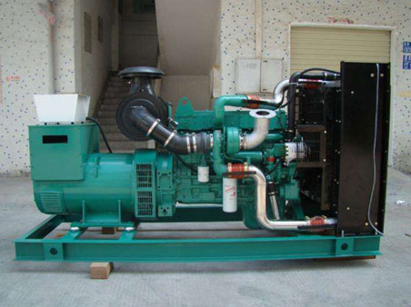 丹阳1100kw康明斯柴油发电机组图片 丹阳1100kw康明斯柴油发电机组图片